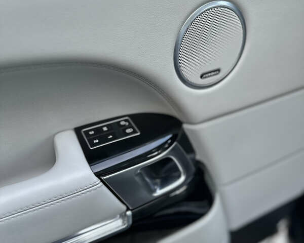 Серый Ленд Ровер Рендж Ровер, объемом двигателя 3 л и пробегом 206 тыс. км за 26100 $, фото 15 на Automoto.ua