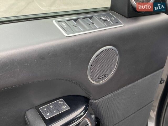 Серый Ленд Ровер Рендж Ровер, объемом двигателя 3 л и пробегом 249 тыс. км за 47490 $, фото 14 на Automoto.ua