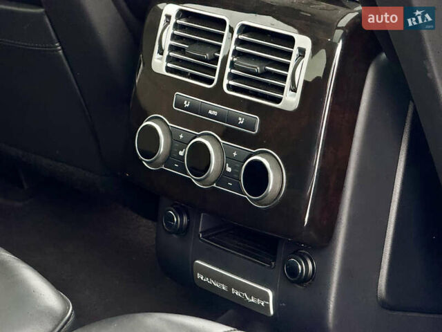 Сірий Ленд Ровер Рендж Ровер, об'ємом двигуна 5 л та пробігом 117 тис. км за 33300 $, фото 26 на Automoto.ua