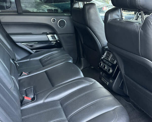 Ленд Ровер Рендж Ровер 2015 у Дніпро (Дніпропетровську) на Automoto.ua Сірий Ленд Ровер Рендж Ровер, об'ємом двигуна 2.99 л та пробігом 233 тис. км за 26900 $, фото 8 на Automoto.ua