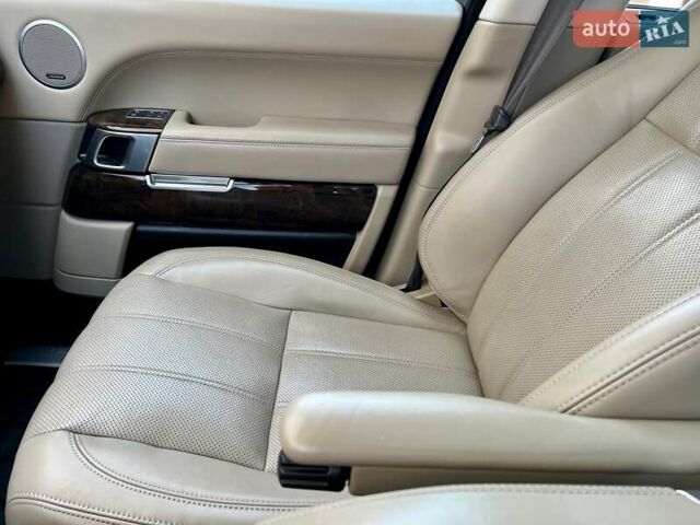 Серый Ленд Ровер Рендж Ровер, объемом двигателя 3 л и пробегом 146 тыс. км за 32900 $, фото 19 на Automoto.ua