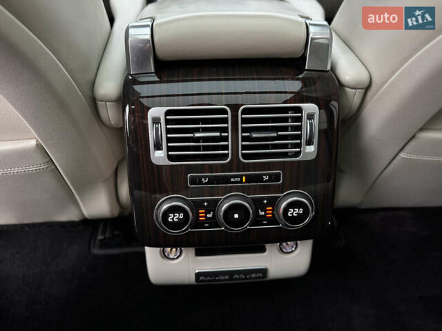 Серый Ленд Ровер Рендж Ровер, объемом двигателя 3 л и пробегом 213 тыс. км за 29999 $, фото 48 на Automoto.ua