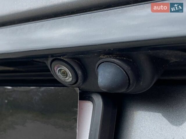 Серый Ленд Ровер Рендж Ровер, объемом двигателя 3 л и пробегом 249 тыс. км за 47490 $, фото 7 на Automoto.ua
