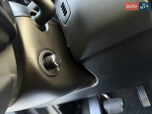 Серый Ленд Ровер Рендж Ровер, объемом двигателя 3 л и пробегом 176 тыс. км за 27800 $, фото 46 на Automoto.ua