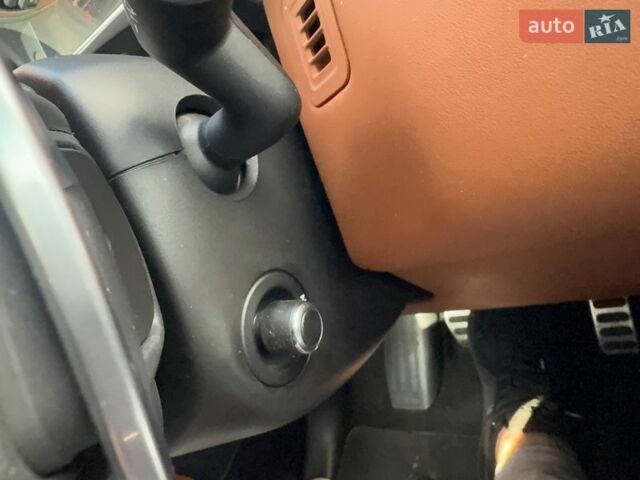 Серый Ленд Ровер Рендж Ровер, объемом двигателя 4.4 л и пробегом 125 тыс. км за 37900 $, фото 62 на Automoto.ua