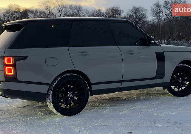 Серый Ленд Ровер Рендж Ровер, объемом двигателя 3 л и пробегом 237 тыс. км за 31000 $, фото 3 на Automoto.ua