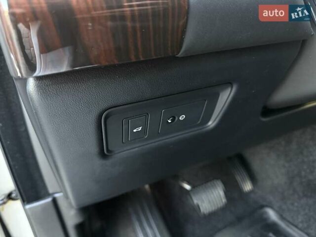 Серый Ленд Ровер Рендж Ровер, объемом двигателя 3 л и пробегом 176 тыс. км за 27800 $, фото 35 на Automoto.ua