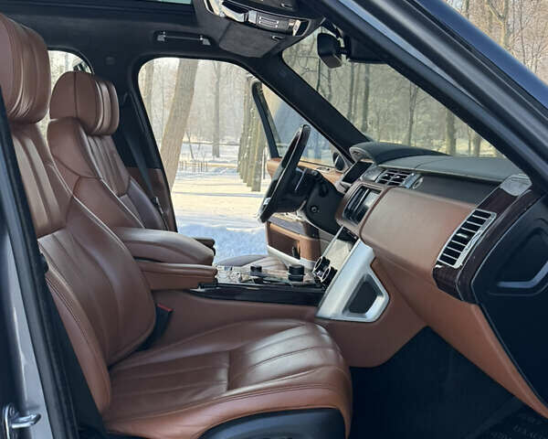 Сірий Ленд Ровер Рендж Ровер, об'ємом двигуна 4.37 л та пробігом 124 тис. км за 37999 $, фото 18 на Automoto.ua