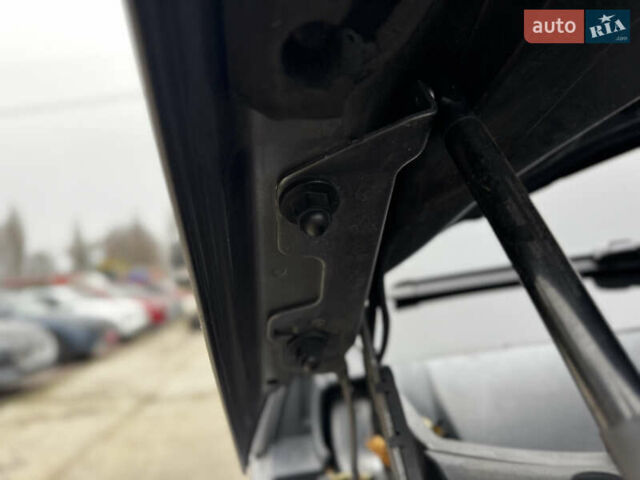 Сірий Ленд Ровер Рендж Ровер, об'ємом двигуна 3 л та пробігом 213 тис. км за 29999 $, фото 78 на Automoto.ua