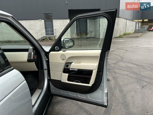 Серый Ленд Ровер Рендж Ровер, объемом двигателя 3 л и пробегом 175 тыс. км за 29999 $, фото 24 на Automoto.ua