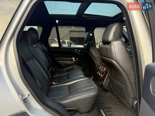 Серый Ленд Ровер Рендж Ровер, объемом двигателя 3 л и пробегом 176 тыс. км за 27800 $, фото 59 на Automoto.ua