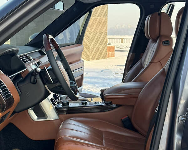 Сірий Ленд Ровер Рендж Ровер, об'ємом двигуна 4.37 л та пробігом 124 тис. км за 37999 $, фото 58 на Automoto.ua