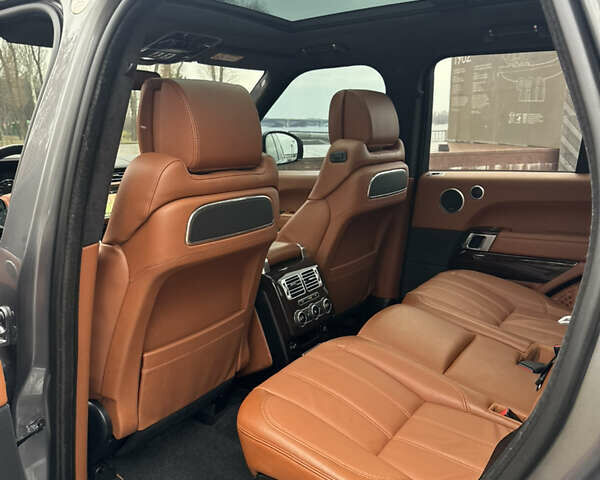 Сірий Ленд Ровер Рендж Ровер, об'ємом двигуна 4.37 л та пробігом 124 тис. км за 38999 $, фото 39 на Automoto.ua