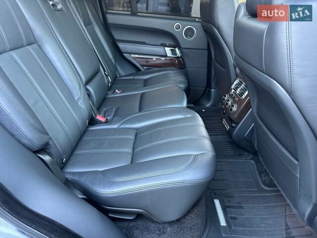 Сірий Ленд Ровер Рендж Ровер, об'ємом двигуна 3 л та пробігом 83 тис. км за 36900 $, фото 62 на Automoto.ua