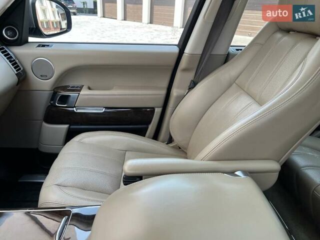 Серый Ленд Ровер Рендж Ровер, объемом двигателя 3 л и пробегом 146 тыс. км за 32900 $, фото 4 на Automoto.ua