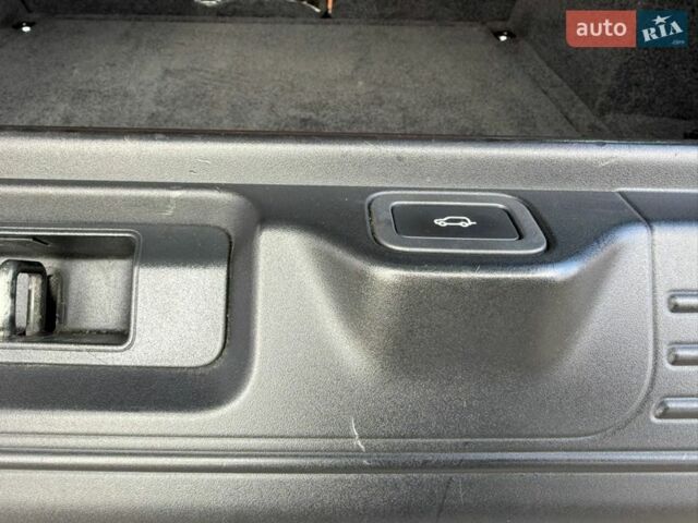 Серый Ленд Ровер Рендж Ровер, объемом двигателя 4.4 л и пробегом 125 тыс. км за 37900 $, фото 21 на Automoto.ua