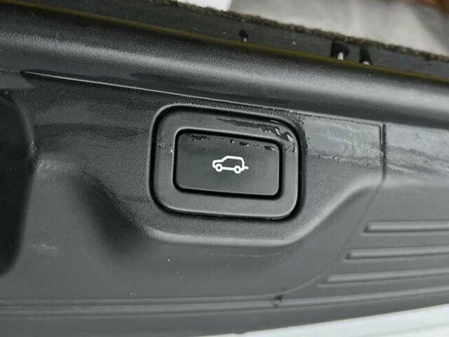 Серый Ленд Ровер Рендж Ровер, объемом двигателя 3 л и пробегом 175 тыс. км за 29999 $, фото 50 на Automoto.ua