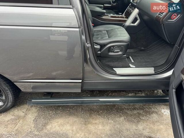 Серый Ленд Ровер Рендж Ровер, объемом двигателя 3 л и пробегом 83 тыс. км за 36900 $, фото 84 на Automoto.ua