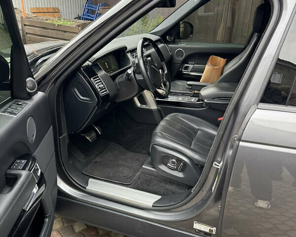 Серый Ленд Ровер Рендж Ровер, объемом двигателя 5 л и пробегом 125 тыс. км за 56000 $, фото 12 на Automoto.ua