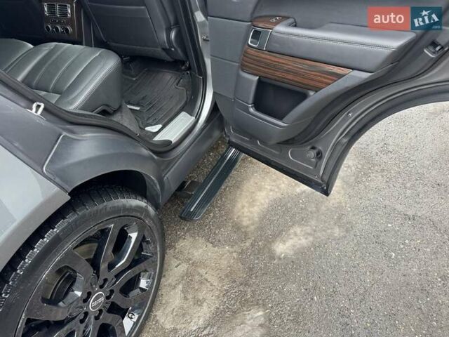 Серый Ленд Ровер Рендж Ровер, объемом двигателя 3 л и пробегом 83 тыс. км за 36900 $, фото 68 на Automoto.ua