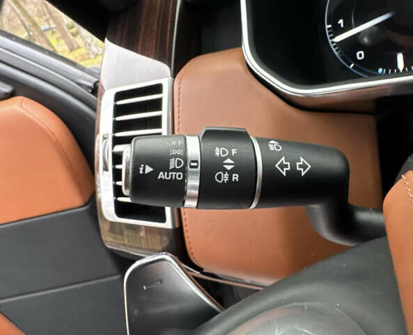 Сірий Ленд Ровер Рендж Ровер, об'ємом двигуна 4.37 л та пробігом 124 тис. км за 37999 $, фото 75 на Automoto.ua