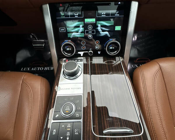 Сірий Ленд Ровер Рендж Ровер, об'ємом двигуна 4.37 л та пробігом 124 тис. км за 38999 $, фото 24 на Automoto.ua