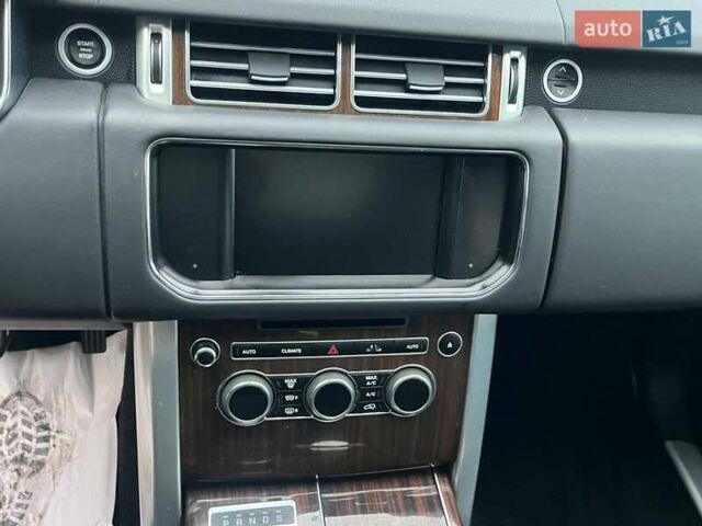 Сірий Ленд Ровер Рендж Ровер, об'ємом двигуна 3 л та пробігом 197 тис. км за 15900 $, фото 11 на Automoto.ua