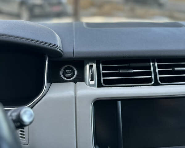 Серый Ленд Ровер Рендж Ровер, объемом двигателя 3 л и пробегом 206 тыс. км за 26100 $, фото 24 на Automoto.ua