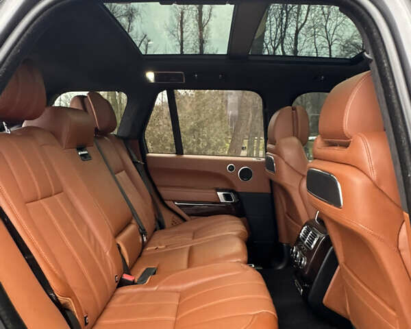 Сірий Ленд Ровер Рендж Ровер, об'ємом двигуна 4.37 л та пробігом 124 тис. км за 38999 $, фото 22 на Automoto.ua