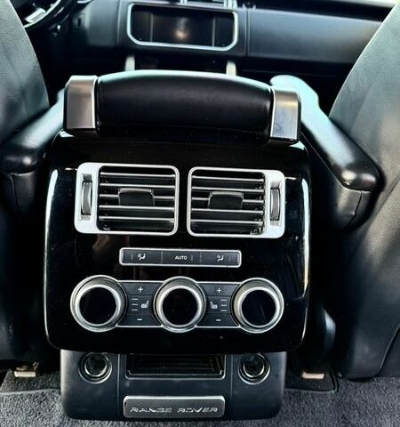 Серый Ленд Ровер Рендж Ровер, объемом двигателя 2.99 л и пробегом 239 тыс. км за 28000 $, фото 17 на Automoto.ua