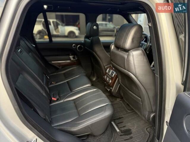 Серый Ленд Ровер Рендж Ровер, объемом двигателя 3 л и пробегом 176 тыс. км за 27800 $, фото 60 на Automoto.ua