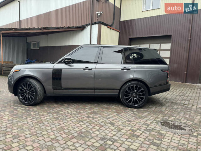 Серый Ленд Ровер Рендж Ровер, объемом двигателя 5 л и пробегом 125 тыс. км за 56000 $, фото 2 на Automoto.ua
