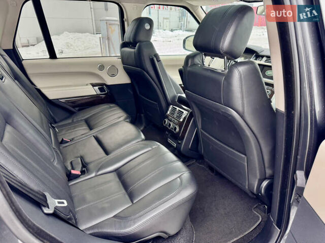 Сірий Ленд Ровер Рендж Ровер, об'ємом двигуна 5 л та пробігом 117 тис. км за 33300 $, фото 24 на Automoto.ua