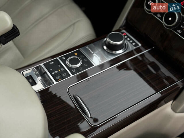 Сірий Ленд Ровер Рендж Ровер, об'ємом двигуна 3 л та пробігом 213 тис. км за 29999 $, фото 65 на Automoto.ua