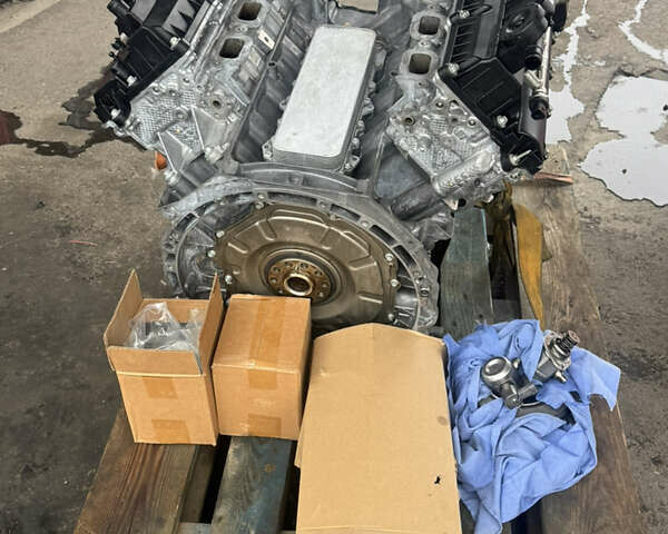 Ленд Ровер Рендж Ровер 2015 в Житомире на Automoto.ua Серый Ленд Ровер Рендж Ровер, объемом двигателя 3 л и пробегом 215 тыс. км за 28200 $, фото 17 на Automoto.ua
