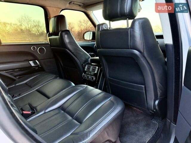 Серый Ленд Ровер Рендж Ровер, объемом двигателя 2.99 л и пробегом 239 тыс. км за 28000 $, фото 16 на Automoto.ua