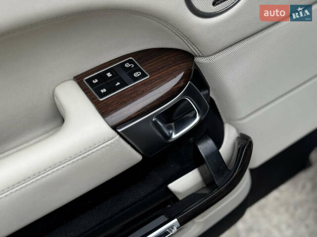 Сірий Ленд Ровер Рендж Ровер, об'ємом двигуна 3 л та пробігом 213 тис. км за 29999 $, фото 21 на Automoto.ua