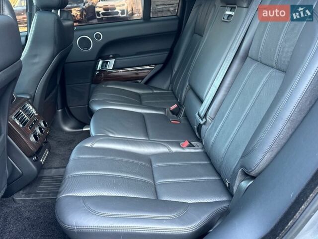 Сірий Ленд Ровер Рендж Ровер, об'ємом двигуна 3 л та пробігом 83 тис. км за 36900 $, фото 121 на Automoto.ua