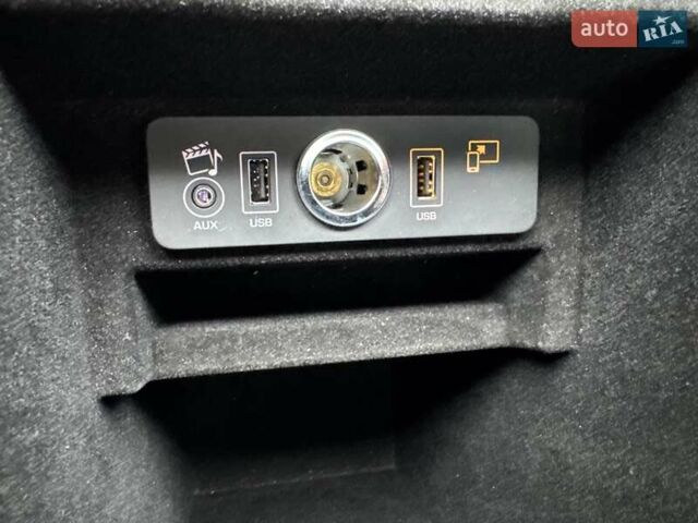 Серый Ленд Ровер Рендж Ровер, объемом двигателя 3 л и пробегом 83 тыс. км за 36900 $, фото 35 на Automoto.ua