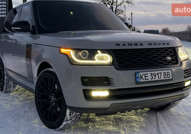 Серый Ленд Ровер Рендж Ровер, объемом двигателя 3 л и пробегом 237 тыс. км за 31000 $, фото 2 на Automoto.ua