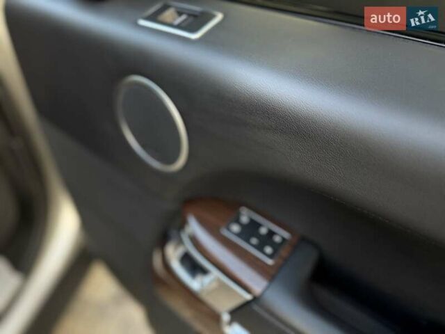 Серый Ленд Ровер Рендж Ровер, объемом двигателя 3 л и пробегом 176 тыс. км за 27800 $, фото 57 на Automoto.ua