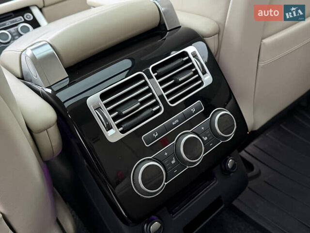 Сірий Ленд Ровер Рендж Ровер, об'ємом двигуна 3 л та пробігом 206 тис. км за 23600 $, фото 19 на Automoto.ua