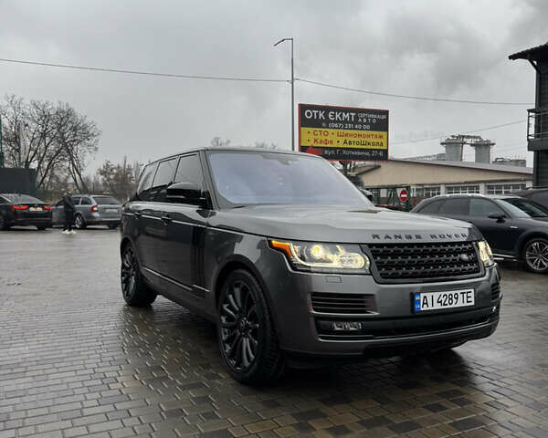 Серый Ленд Ровер Рендж Ровер, объемом двигателя 5 л и пробегом 125 тыс. км за 56000 $, фото 24 на Automoto.ua