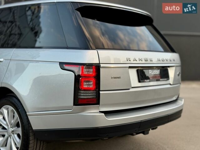 Серый Ленд Ровер Рендж Ровер, объемом двигателя 3 л и пробегом 216 тыс. км за 36996 $, фото 24 на Automoto.ua