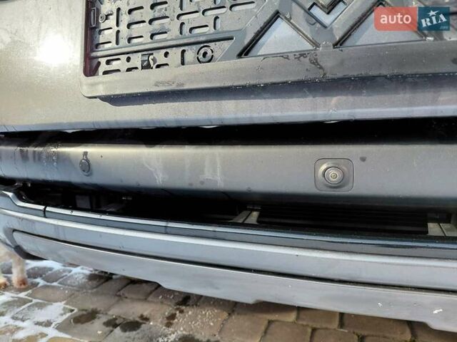 Серый Ленд Ровер Рендж Ровер, объемом двигателя 2.99 л и пробегом 204 тыс. км за 35000 $, фото 120 на Automoto.ua