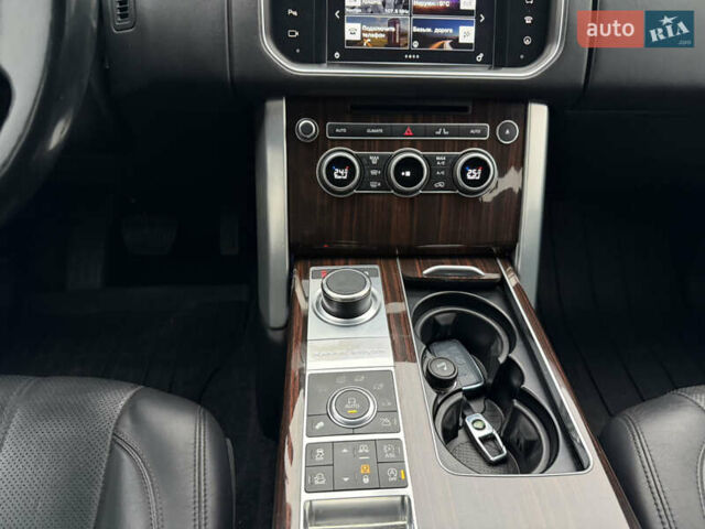 Серый Ленд Ровер Рендж Ровер, объемом двигателя 2.99 л и пробегом 175 тыс. км за 33900 $, фото 14 на Automoto.ua