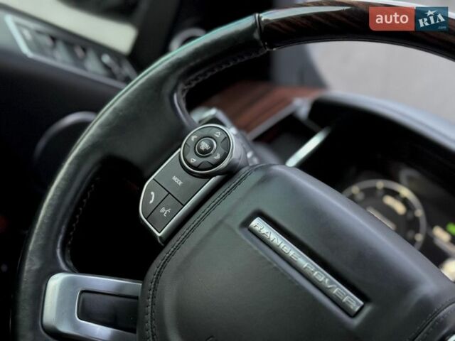 Серый Ленд Ровер Рендж Ровер, объемом двигателя 3 л и пробегом 216 тыс. км за 36996 $, фото 92 на Automoto.ua