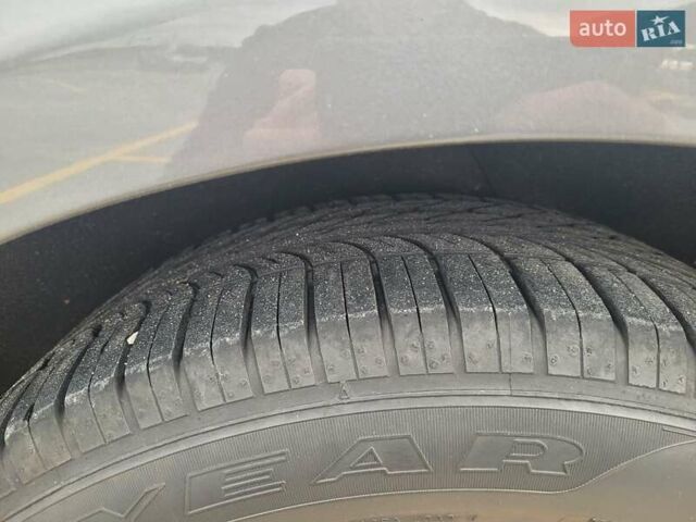 Сірий Ленд Ровер Рендж Ровер, об'ємом двигуна 2.99 л та пробігом 197 тис. км за 37000 $, фото 9 на Automoto.ua