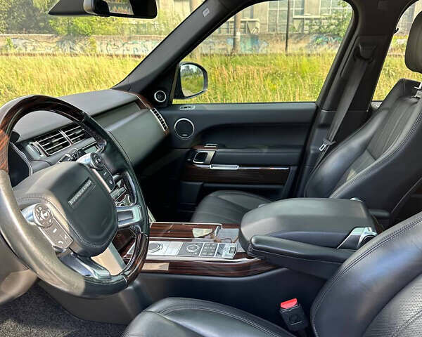 Серый Ленд Ровер Рендж Ровер, объемом двигателя 2.99 л и пробегом 189 тыс. км за 31000 $, фото 7 на Automoto.ua