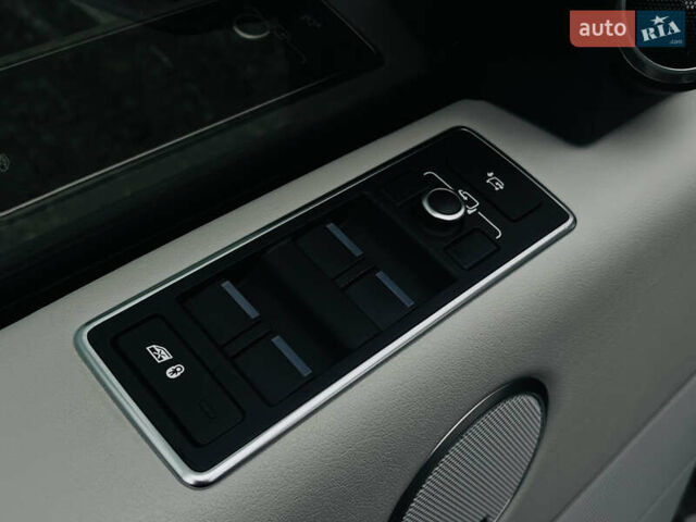 Сірий Ленд Ровер Рендж Ровер, об'ємом двигуна 2.99 л та пробігом 198 тис. км за 29999 $, фото 11 на Automoto.ua